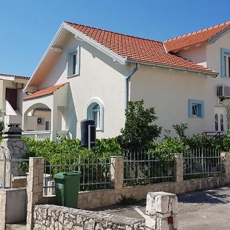 Kiki Apartmán *